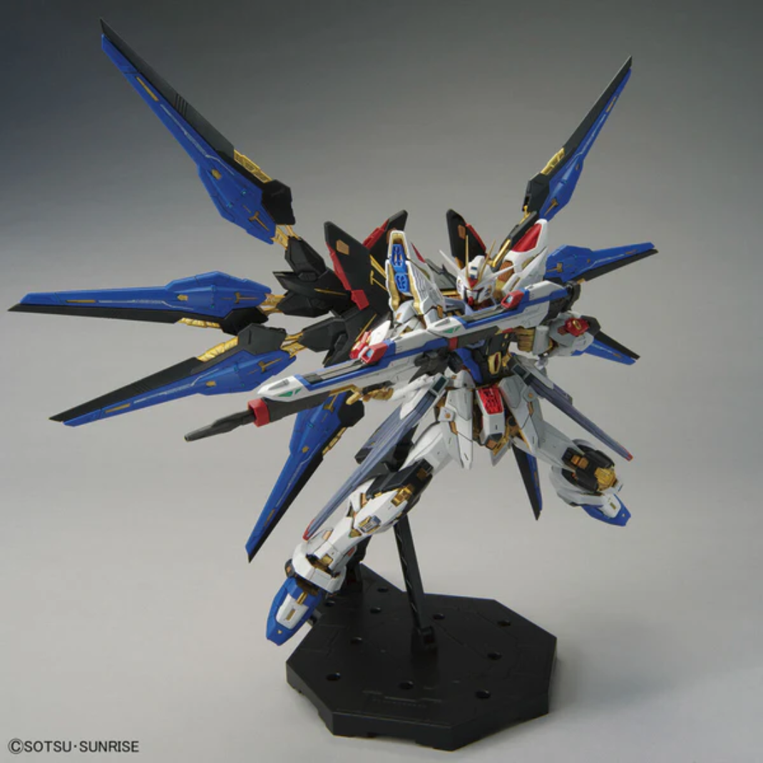Bandai MGEX 1/100 Strike Freedom Gundam — Mobile Suit Gundam SEED Destiny | Master Grade Extreme Kit