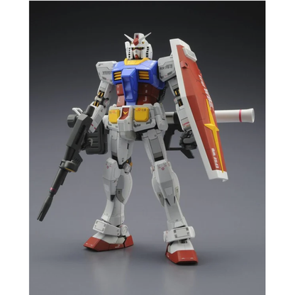 Bandai MG 1/100 RX-78-2 Gundam Ver 3.0 Master Grade Model Kit - Mobile Suit Gundam Mech