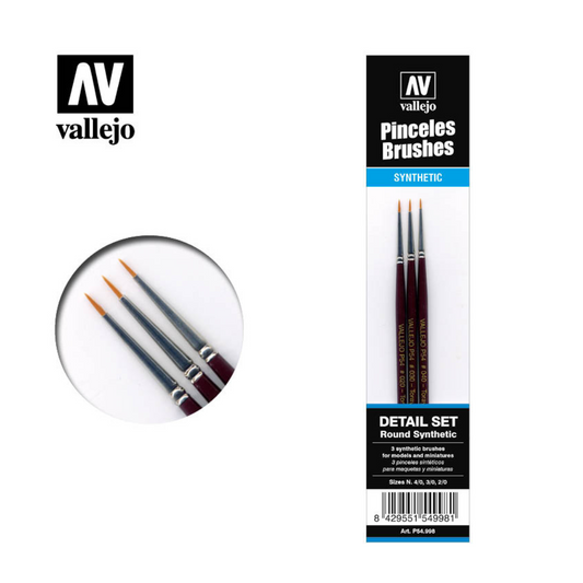Vallejo Brushes – Detail & Definition Set with synthetic fine-tip brushes in sizes 4/0, 3/0, and 2/0.