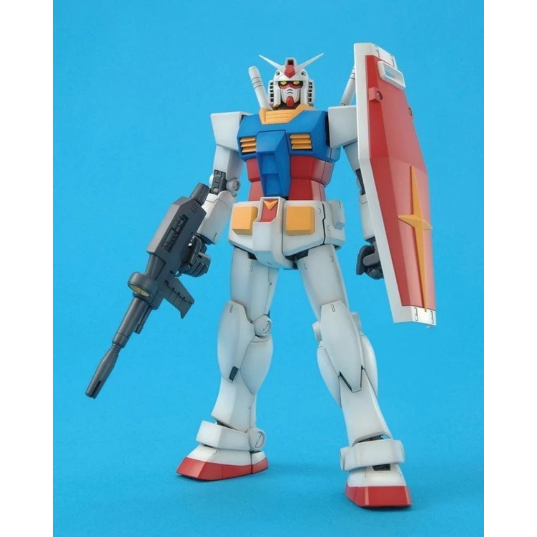 Bandai MG RX-78-2 Gundam Ver 2.0 model kit box art